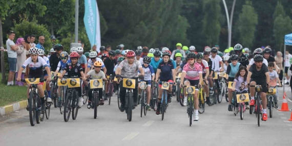 Minik ve genç pedallar Sekapark’ta çevrildi