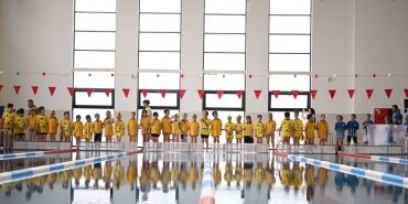 Minikler Kartepe ’de kulaç attı