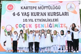 Minikler okudukları sure ve ilahilerle gönülleri fethetti