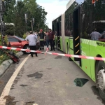 otobuse-carpan-otomobildeki-aileden-3-kisi-hayatini-kaybetti