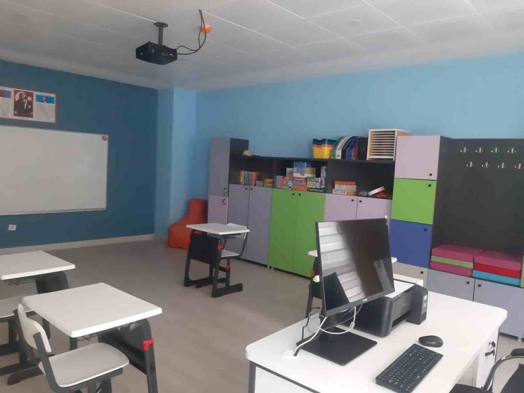 Özel çocuklar için 100 özel sınıf