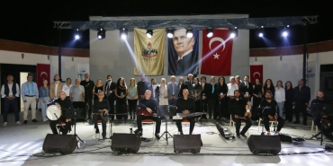 Sahilde konser coşkusu
