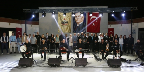 Sahilde konser coşkusu
