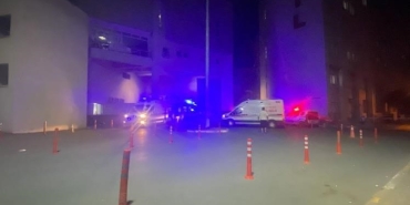 Satışı yasak zaman diliminde alkol alma ısrarının sonu kötü bitti: 2 yaralı