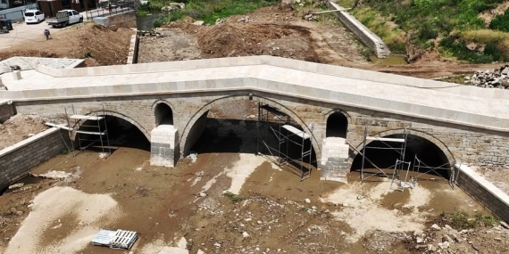 Tarihi Mimar Sinan Köprüsü restorasyonunda sona doğru