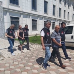 tartistiklari-komsularini-baltayla-agir-yaralayan-baba-ve-ogul-tutuklandi