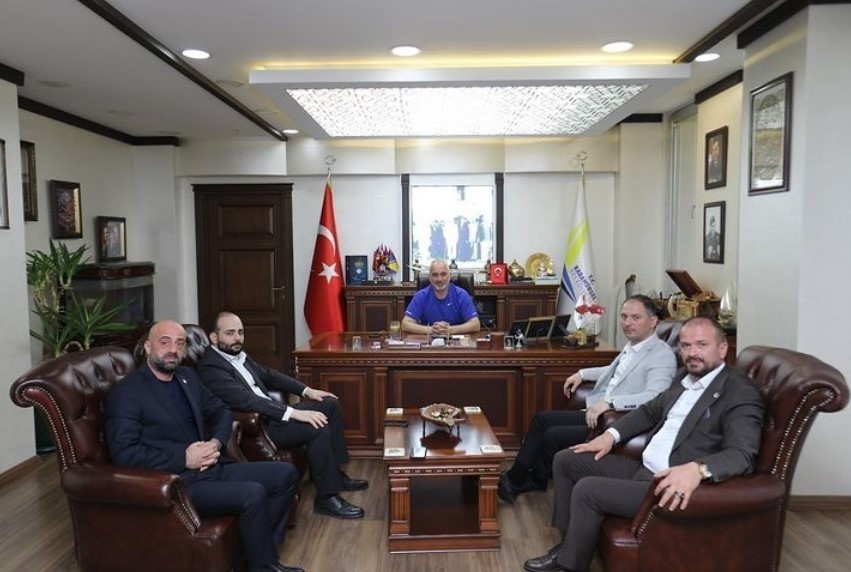 "Türkiye Yüzyılını inşa etmek için biz de elimizi taşın altına koymaya hazırız"
