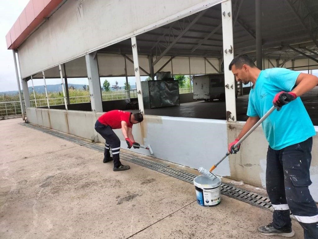 Ayazma Kapalı Pazarı ’na bakım çalışması