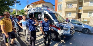 Balkona çektikleri profil yüksek gerilim hattına değdi: 2 yaralı