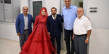 Başkan Kocaman, vatandaşların mutlu günlerine ortak oluyor