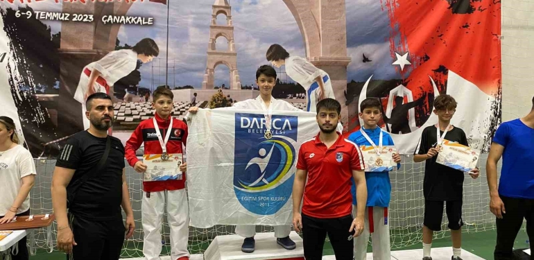 Darıca’nın genç sporcuları fırtına gibi