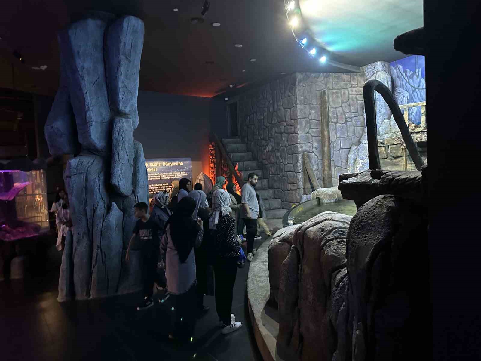Dilovası ’nın özel çocukları İstanbul ’da doyasıya eğlendi