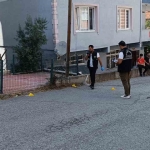 evinin-onunde-silahla-vuruldu