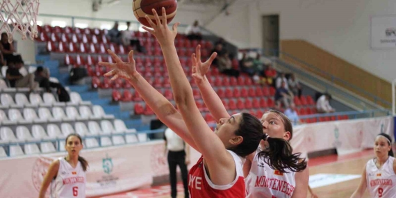 Hazırlık maçı: U20 Kadın Basketbol Milli Takımı: 63 – Karadağ: 73
