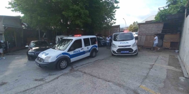 İki gün önce tartıştığı 63 yaşındaki şahsı sırtından bıçakladı