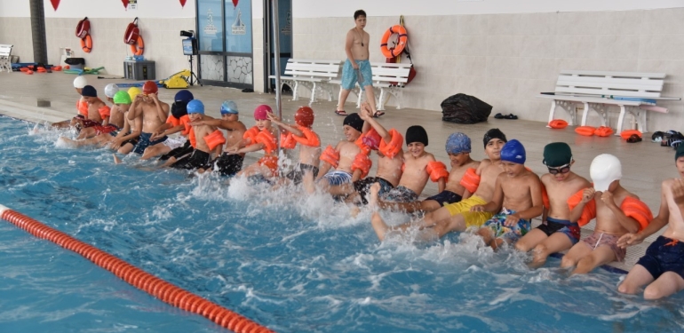 Kartepe Yaz Spor Okulları sezonu açtı