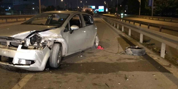 Kazada kopan tekerlek başka kazaya sebep oldu: 2 yaralı