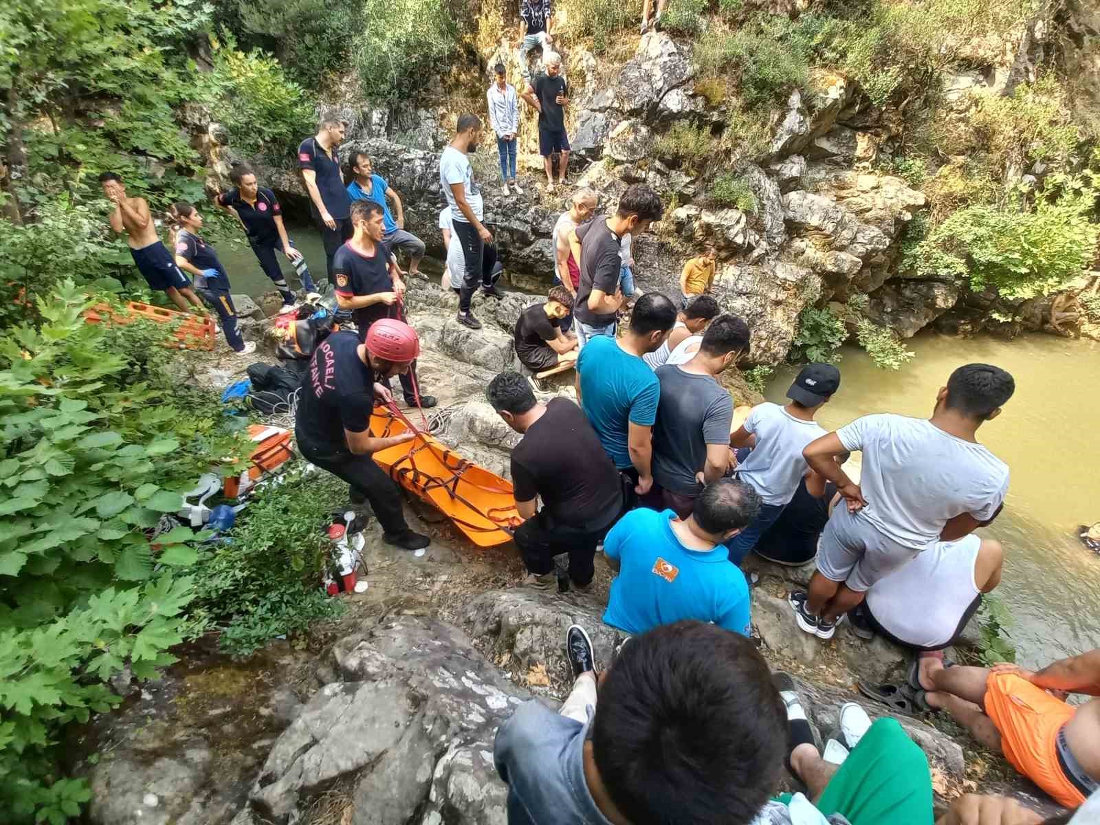 Kocaeli ’de 15 yaşındaki çocuk gölette boğuldu