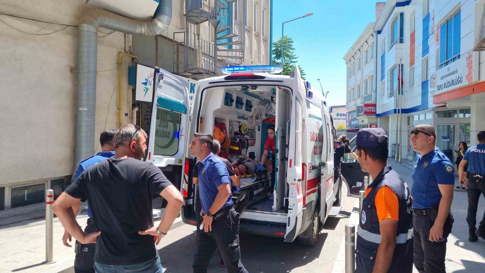 Kocaeli ’de 17 yaşındaki kız pencereden düştü