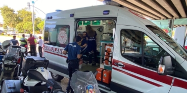 Kocaeli ’de iki otomobil kavşakta çarpıştı: 2 yaralı