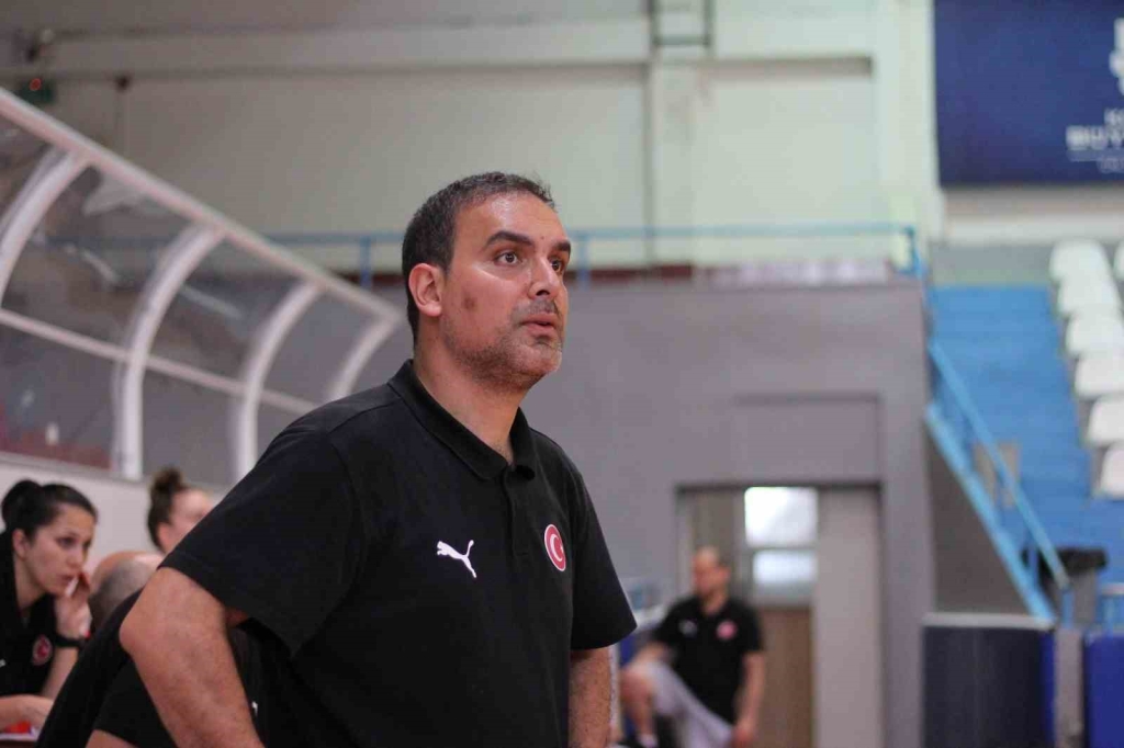 Mert Oktay: 