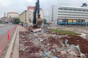 Milli İrade Meydanı ’nda şerit genişletme çalışması