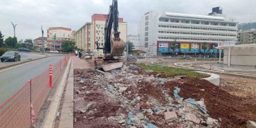 Milli İrade Meydanı ’nda şerit genişletme çalışması