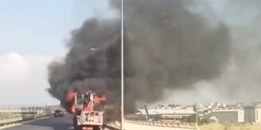 Seyir halindeki vinç alevlere teslim oldu