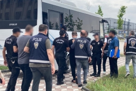 Sopayla saldırıp gasp ettiler: 5 kişi tutuklandı
