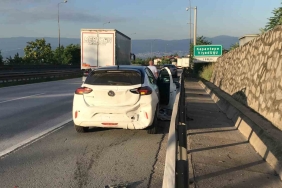 TEM ’de polisten kaçan aracın sebep olduğu kazada 2 kişi yaralandı