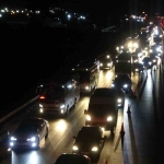 tem-deki-yol-calismasi-d-100-e-yansidi-uzun-arac-kuyruklari-olustu