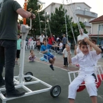 yaz-tatilinin-tadini-geleneksel-oyun-ve-oyuncaklar-ile-cikartiyorlar