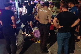Yolun karşısına geçmek isteyen kadına otomobil çarptı