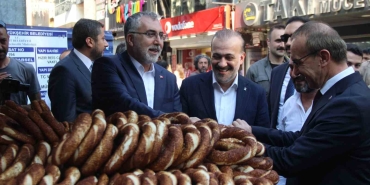 Bakan Işıkhan, Kocaeli ’de esnafla bir araya geldi