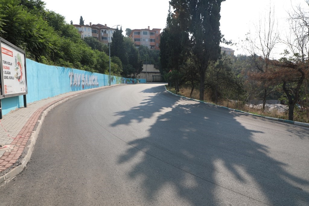 Dilovası ’nda asfalt seferberliği sürüyor