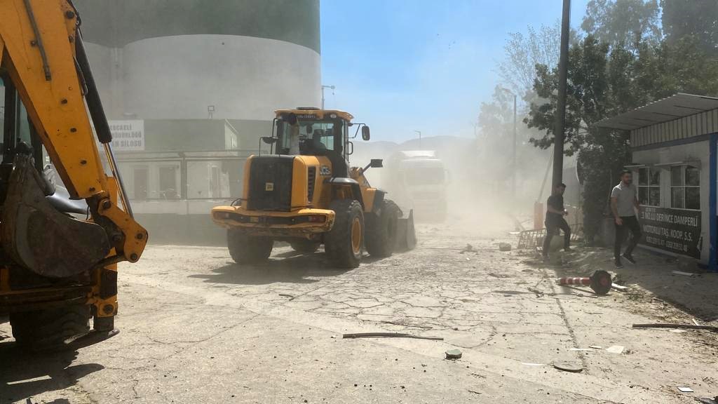 Kocaeli ’de TMO silosunda patlama: 5 yaralı