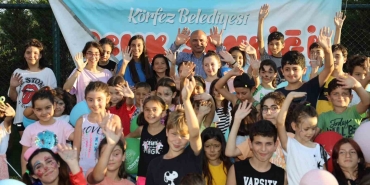 Körfez ’de çocukların yüzü gülüyor