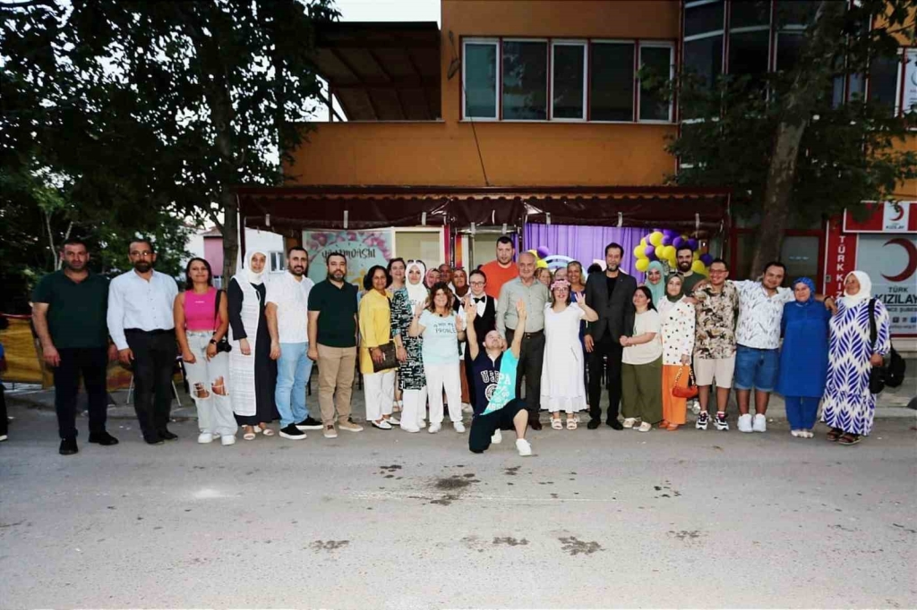 Özel bireyler futsal ve masa tenisinde Türkiye ’yi temsil edecek