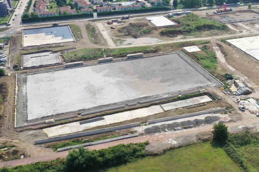 Alikahya ’ya yeni futbol sahası