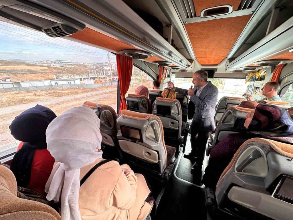 Çayırova ’da öncelik çocuklar ve gençler