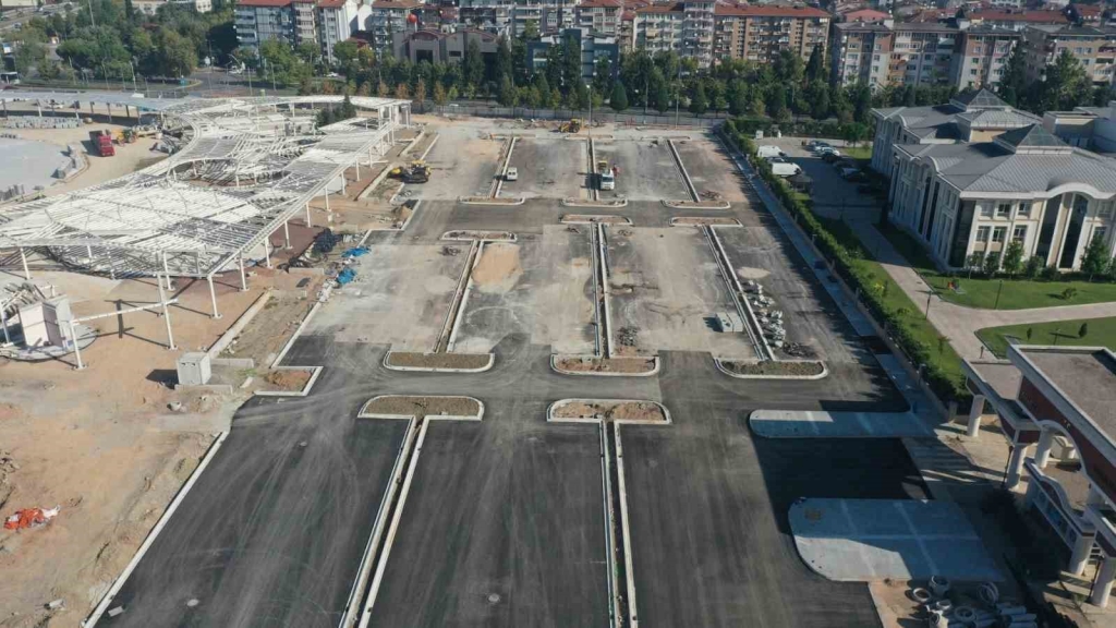 Milli İrade Meydanı ’ndaki otoparkta sona doğru