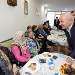 baskan-buyukgoz-huzurevi-sakinlerini-yalniz-birakmadi