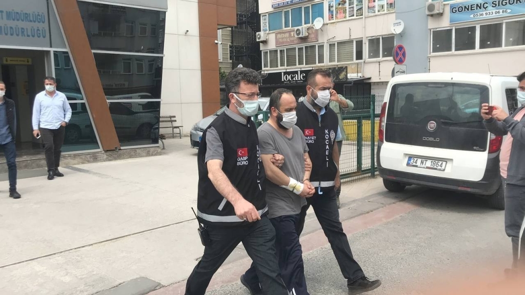 Dünürünü kalbinden öldüren sanık: 