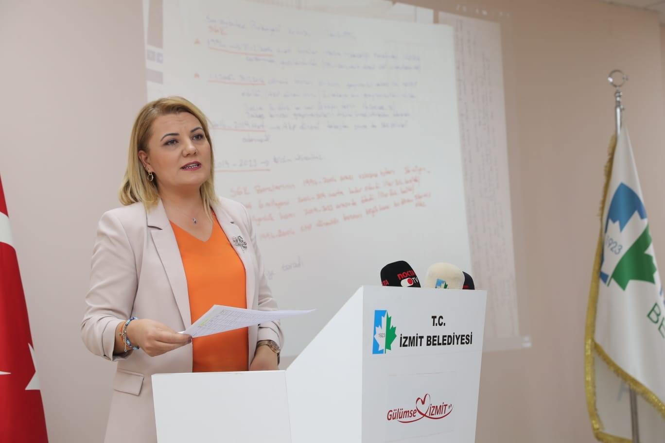 Hürriyet: "Tek borcu olan belediye biz değiliz"