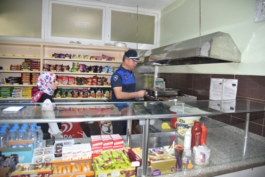 Kartepe ’de kantinler denetleniyor