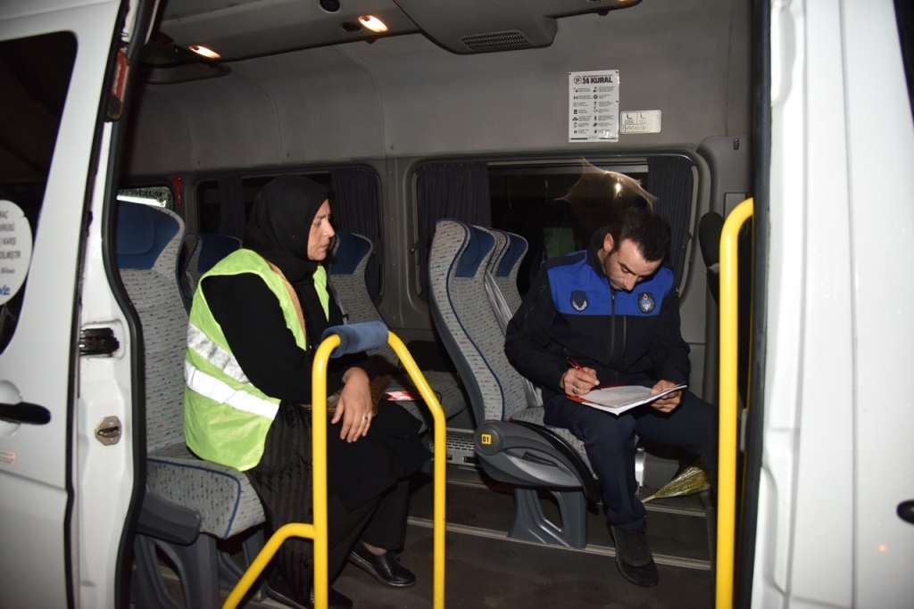 Kartepe ’de öğrenci servislerine sıkı denetim