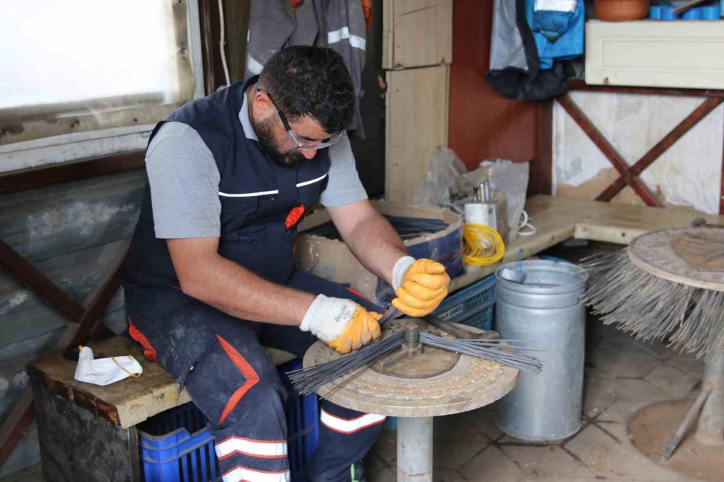 Körfez ’de çöp konteynerleri onarılıyor