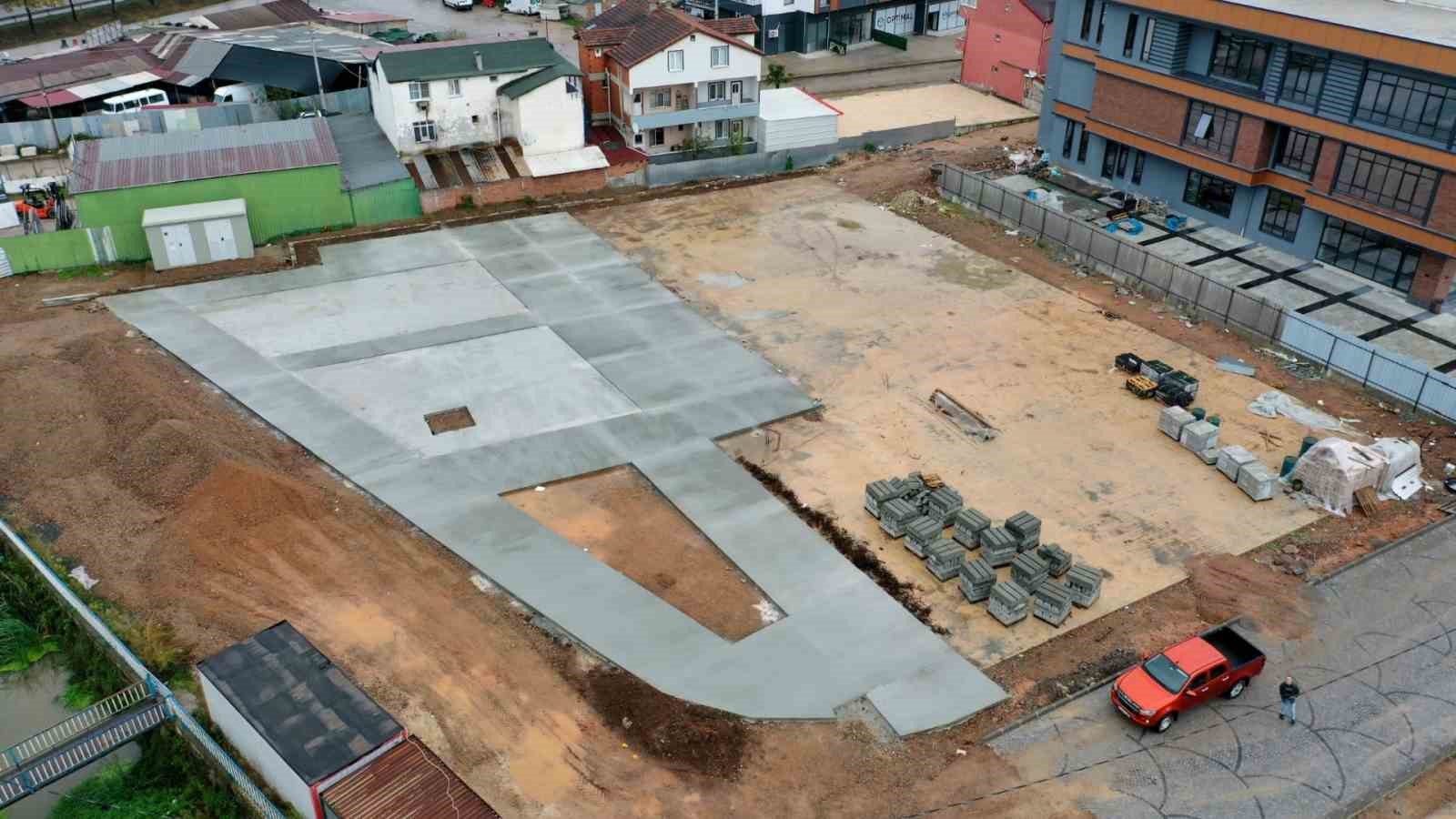 Başiskele ’ye yeni park ve meydan