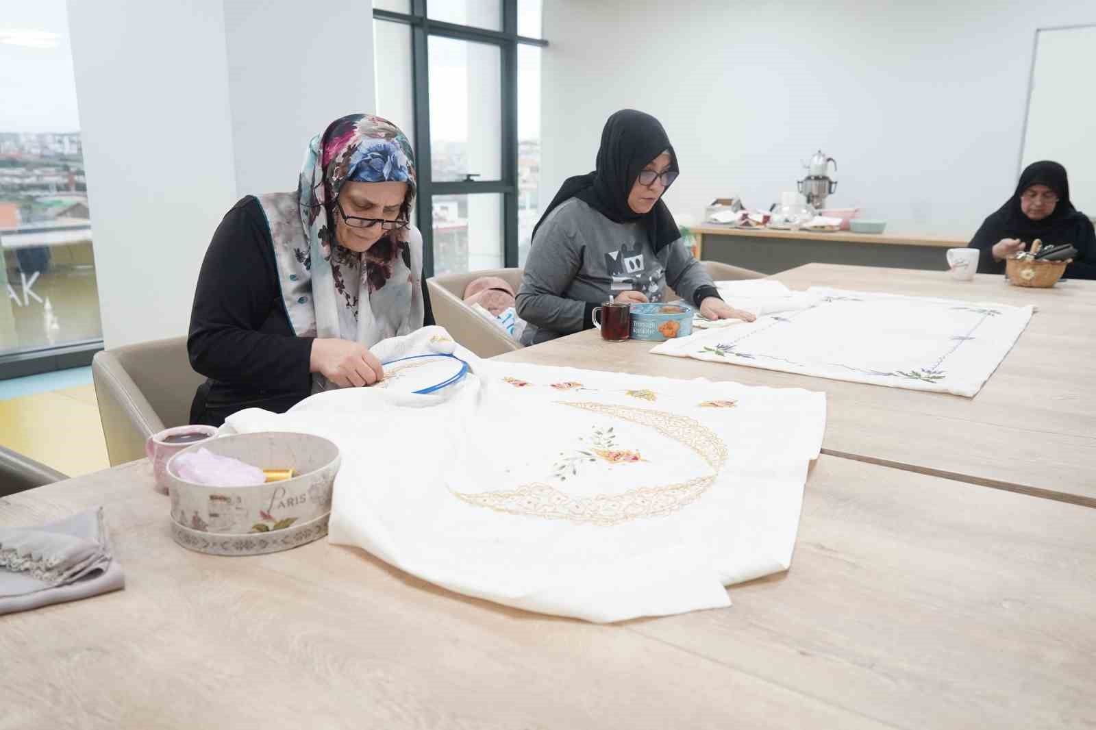 Çayırova ’da verilen kurs eğitimleri ile istihdam alanları açılıyor