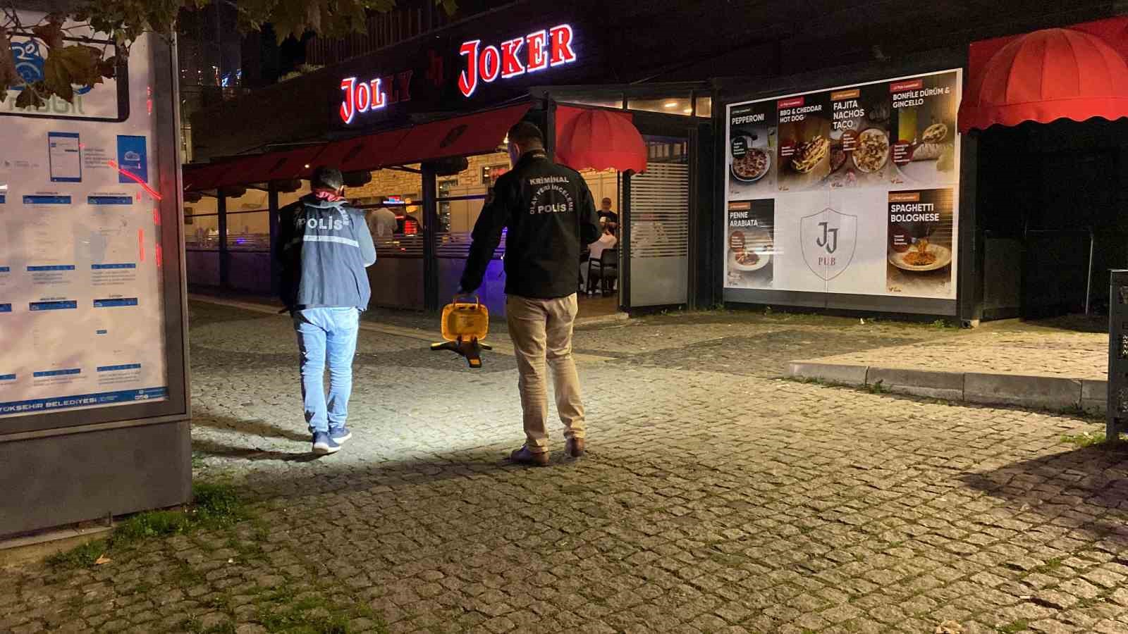 Derya Bedavacı ’nın sahne aldığı eğlence mekanına silahlı saldırı